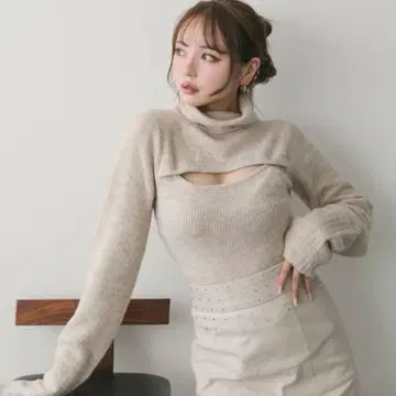 새상품급 andmary 랄라 니트탑