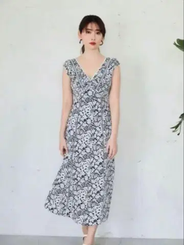 Herlipto 플로럴 navy 네이비