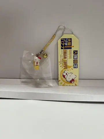 헬로키티 오사카 푸치 바나나 끈 스트랩