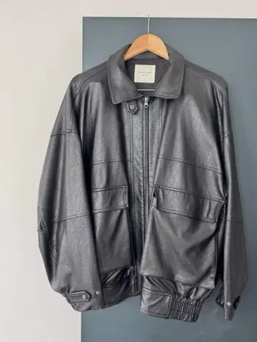 [ FREAK'S STORE ] 인조 가죽 블루종 BLK