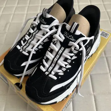 SKECHERS Slip-ins 블랙 스니커즈 24.5cm 박스 있음