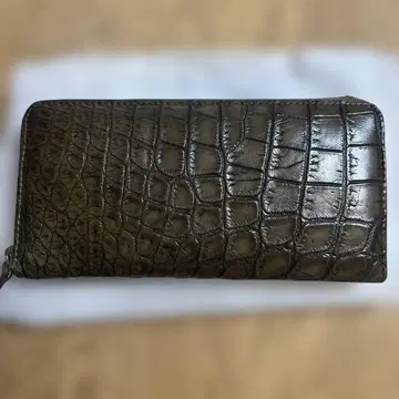올리브 그린 크로커다일풍 장지갑