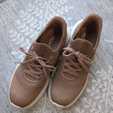 ORTR 메쉬 스니커즈
