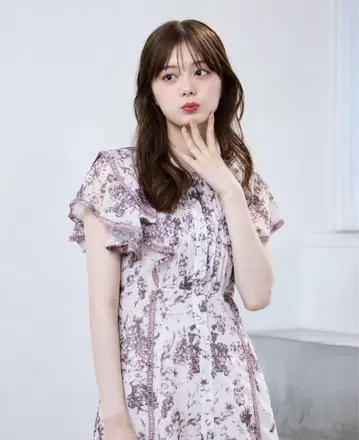 anmille 플라워 프릴 턱 OP 플라워 프릴 턱 원피스
