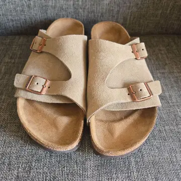 BIRKENSTOCK 샌들