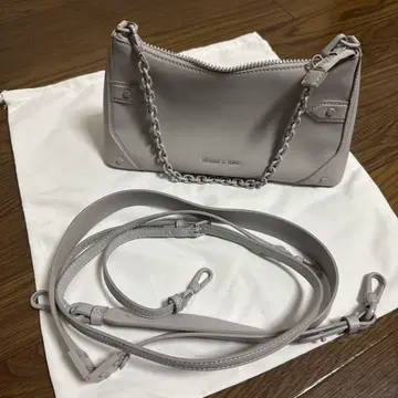 그레이 숄더백 찰스앤키스