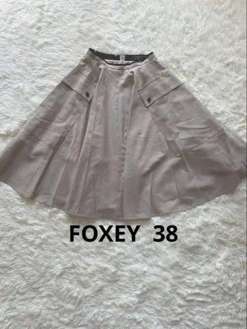 새상품급 폭시 FOXEY 베이지 플레어 스커트 사이드 포켓 포함 38