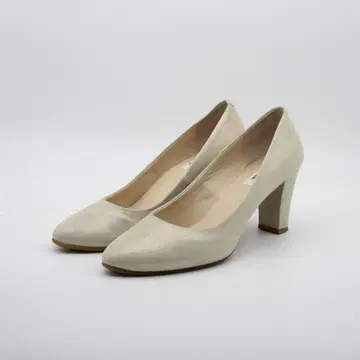 59 오데뜨 앤 오딜 천연 가죽 라운드 펌프스 (24cm) 새상품급