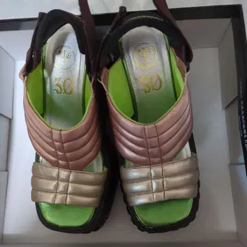 요스케 통굽 샌들 새상품급