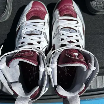 AJ14 화이트/버건디 하이컷 스니커즈