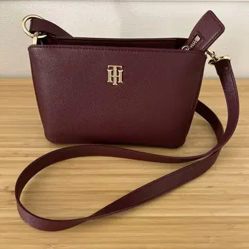 Tommy Hilfiger | 버건디 | 가죽 숄더백