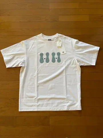 미나 페르호넨 베리 한센 상의 T셔츠