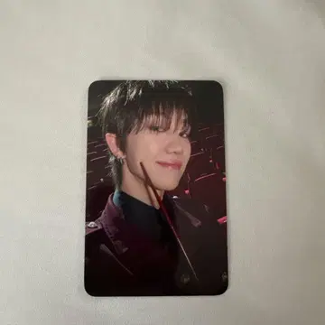 17 is right here withmuu 럭키 드로우 민하오