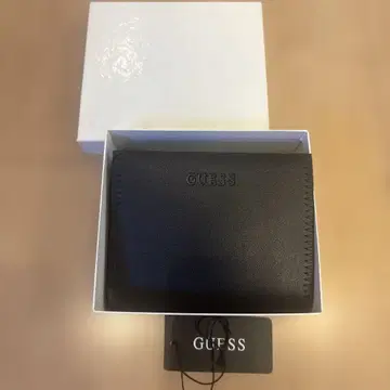 GUESS 지갑 이단 접이