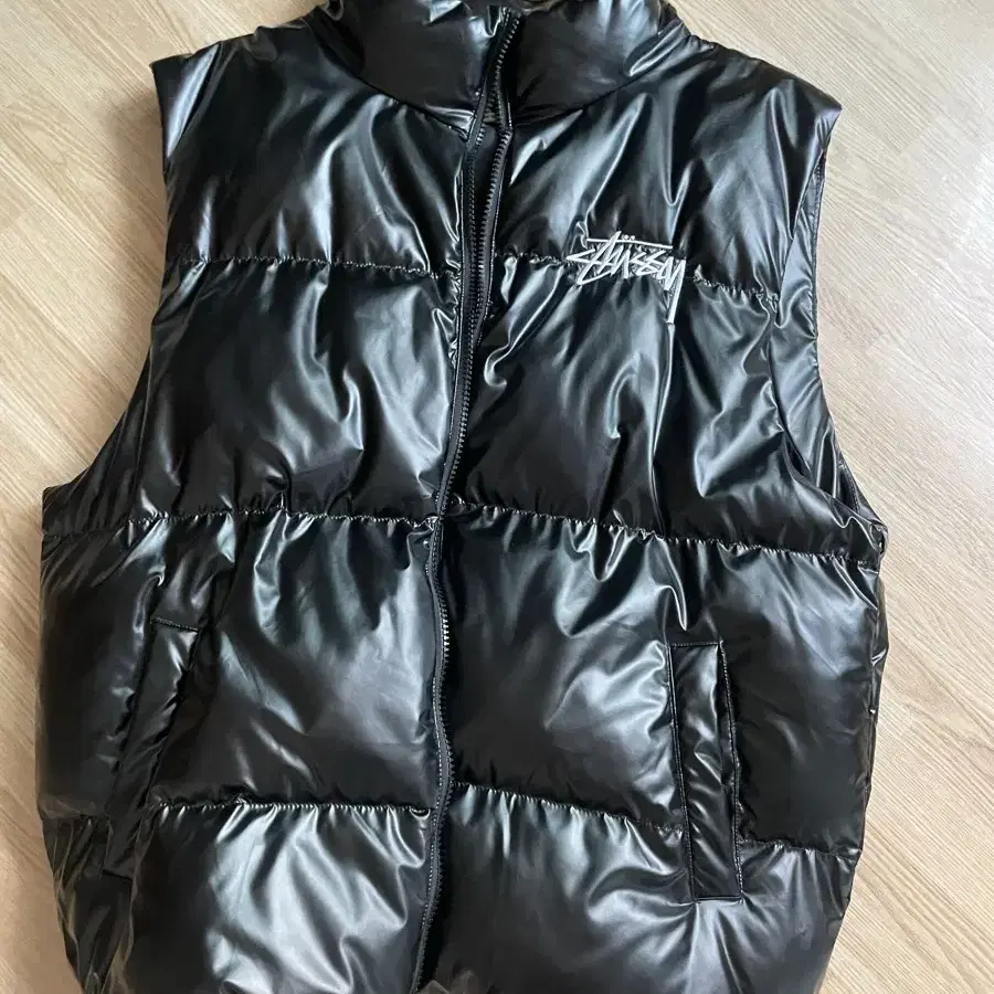 トップス XLIM / EP5 01 vest black トップス XLIM / EP5 01 vest black XLIM EP.5 SS24 Lookbook
