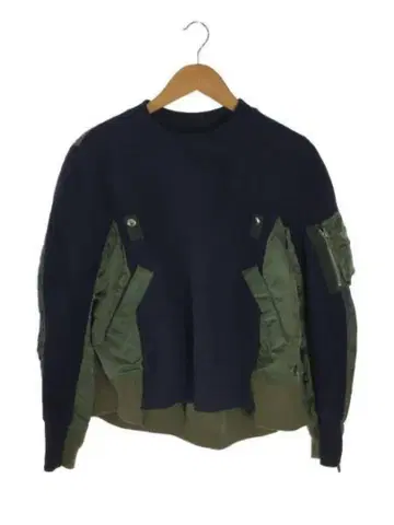 sacai 나일론 트윌 풀오버 도킹 맨투맨