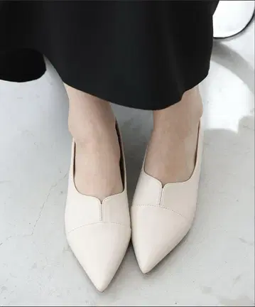 퓨티아랜드 V컷 포인트 플랫슈즈