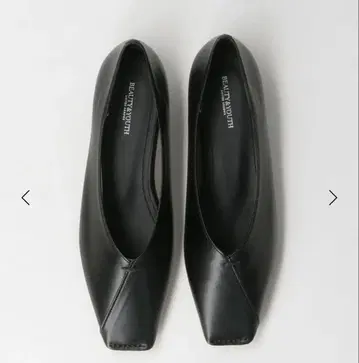새상품 UNITED ARROWS V컷 스티치 플랫슈즈