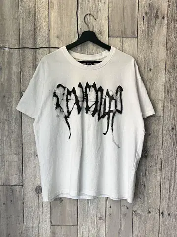 revenge gallery L 티셔츠