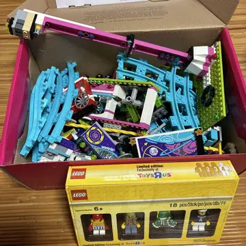 LEGO