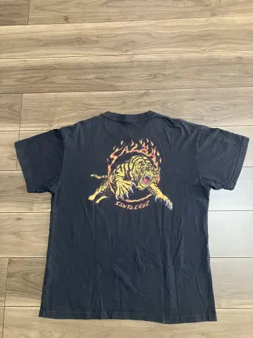 초레어 SANTA CRUZ Tshirts 살바 타이거