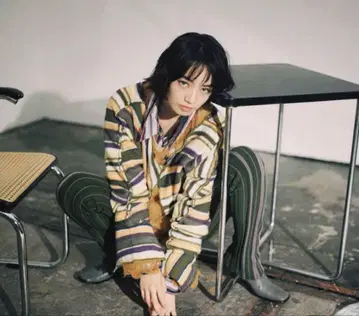 스트라이프 크롭 니트 긴팔