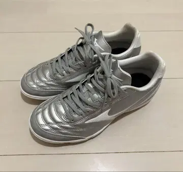 MIZUNO 모나르시다 NEO SALA SELECT 트레이닝화 23.5
