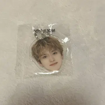 TREASURE 아사히 얼굴 아크릴 키링