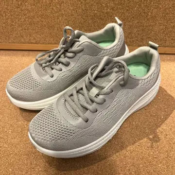 그레이 메쉬 스니커즈 23cm