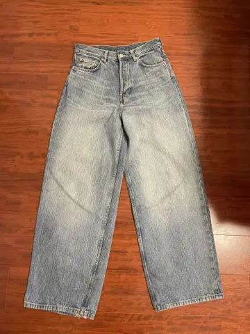 WEEKDAY Astro baggy jeans 28/32