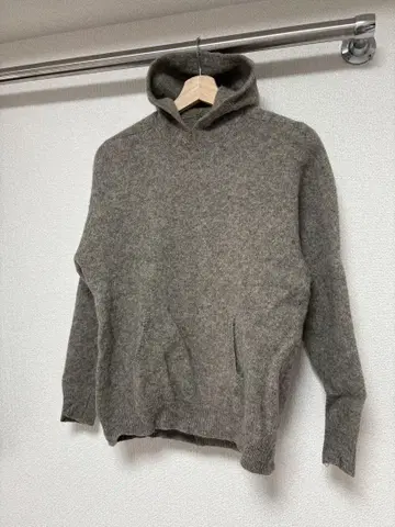 울 혼방 그레이 후드 부착 후드티