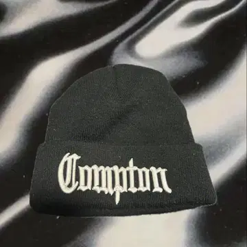 Compton 니트 모자 블랙