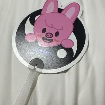 straykids popup 부채 돼끼