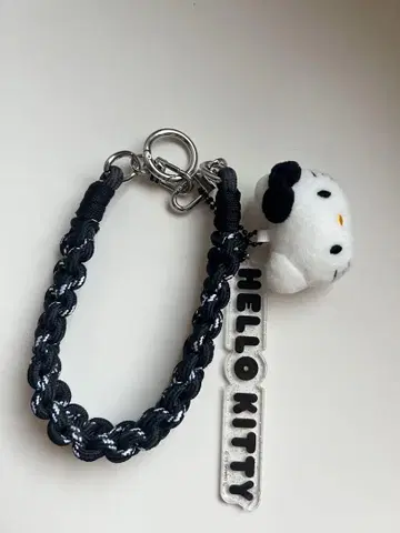 Me [ HELLO KITTY ] 토이 키 포함 핸들 스트랩