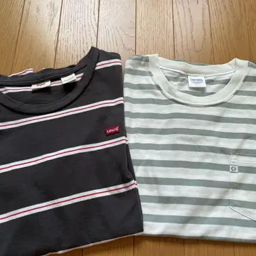 SOMETHING T셔츠 / Levi's T셔츠