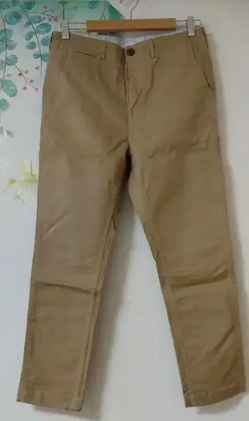 BEAMS 치노 팬츠 M 사이즈