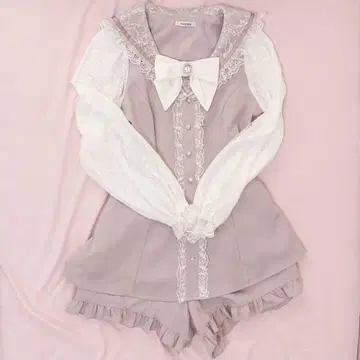 NOEMIE 노에미 백 레이스업 세일러 셋업