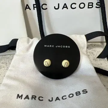 MARC JACOBS 귀걸이 미사용 새상품