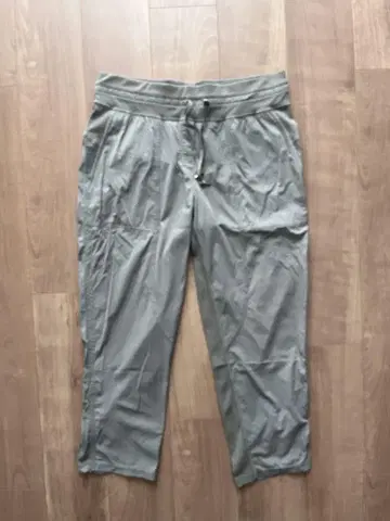Lululemon 룰루레몬 댄스 스튜디오 크롭 팬츠