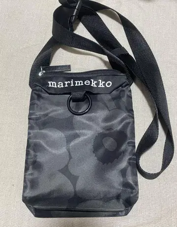 새상품 마리메꼬 Neat Phone Pocket Unikko 숄더