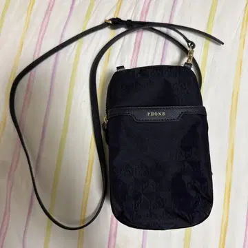 ANYA HINDMARCH 안야 힌드마치 숄더백