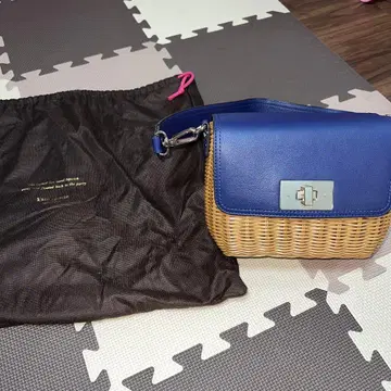 MICHAEL KORS 바스켓백