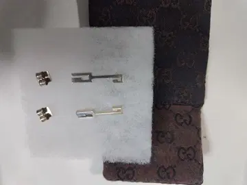 심플 실버 귀걸이