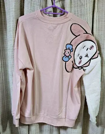치이카와 산리오 손잡기 트레이닝복