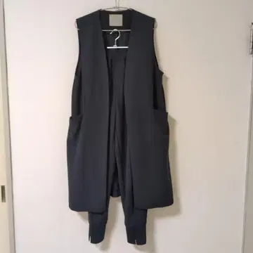 UNFILO 슬리브리스 셋업