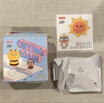POPMART 클라이베이비 crying again 인형 배지