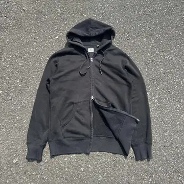 uniqlo zip up hoodie black y2k