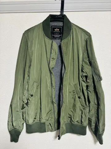 Alpha Industries MA-1 플라이트 자켓 올리브 카키