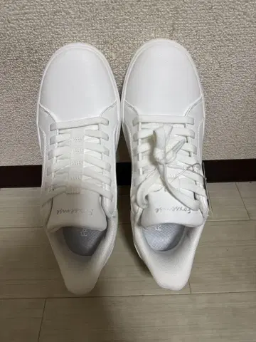 미사용품 스니커즈 선 채로 바로 신을 수 있는 남성용 경량 25.5cm