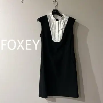 FOXEY NEW YORK 슬리브리스 원피스